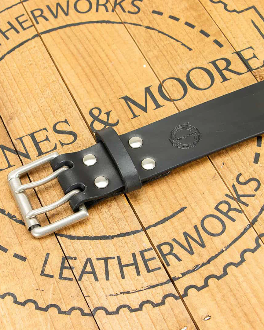 Barnes and Moore Harness Leather Heavyweight Belt - Black / Nickel - Image 3
