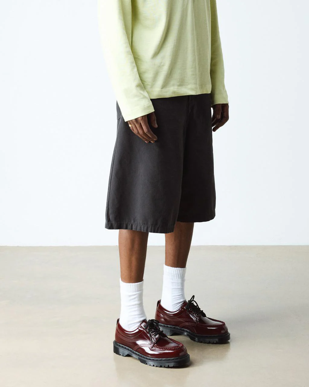 Dr Martens Archive Lowell 4-Eye Moc Toe Shoe - Cherry Red Laquered Leather - Image 3
