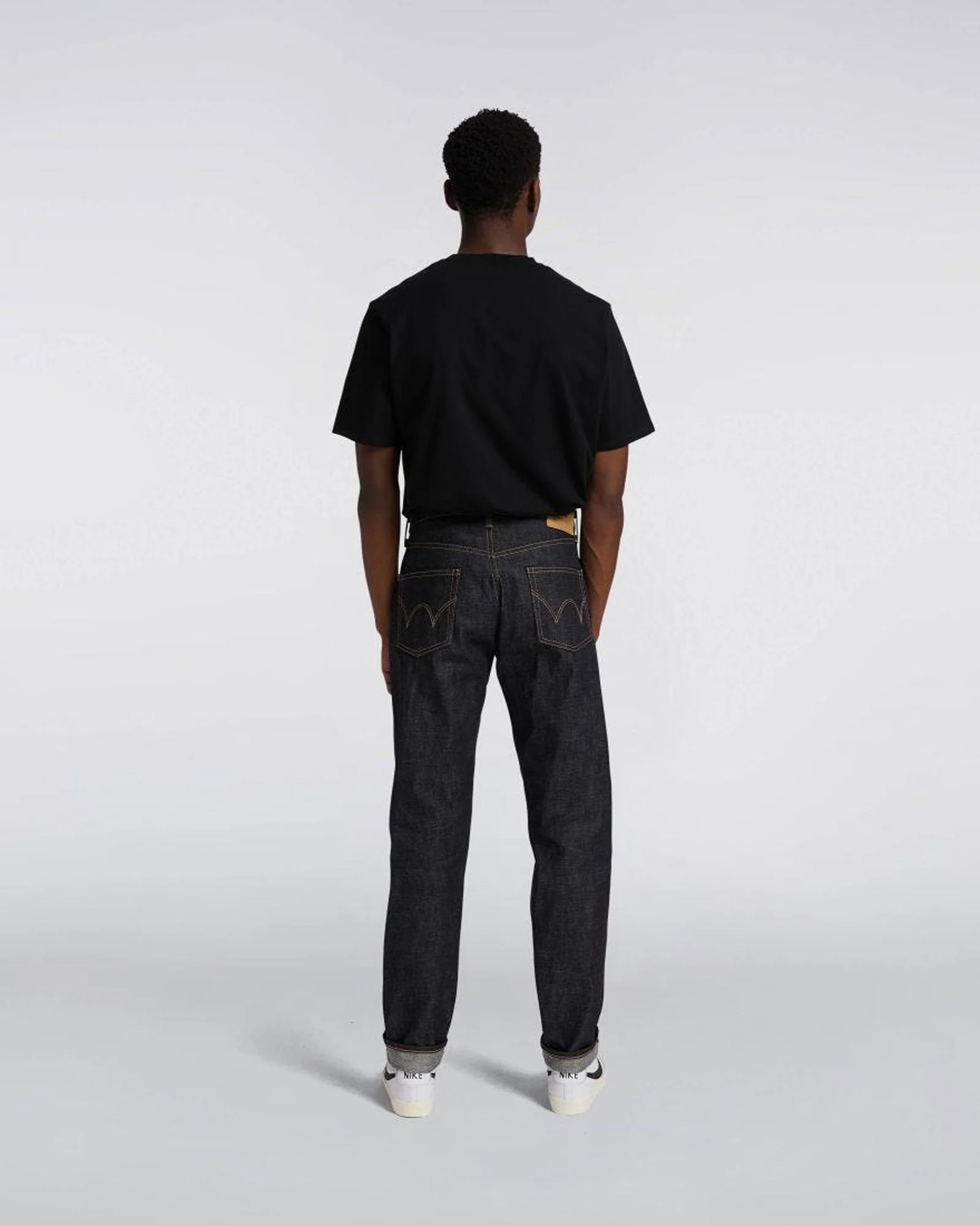 Edwin Made In Japan Regular Tapered Mens Jeans - 13.5oz Kaihara Dark Pure Indigo Rainbow Selvage Denim / Blue Unwashed - Image 5