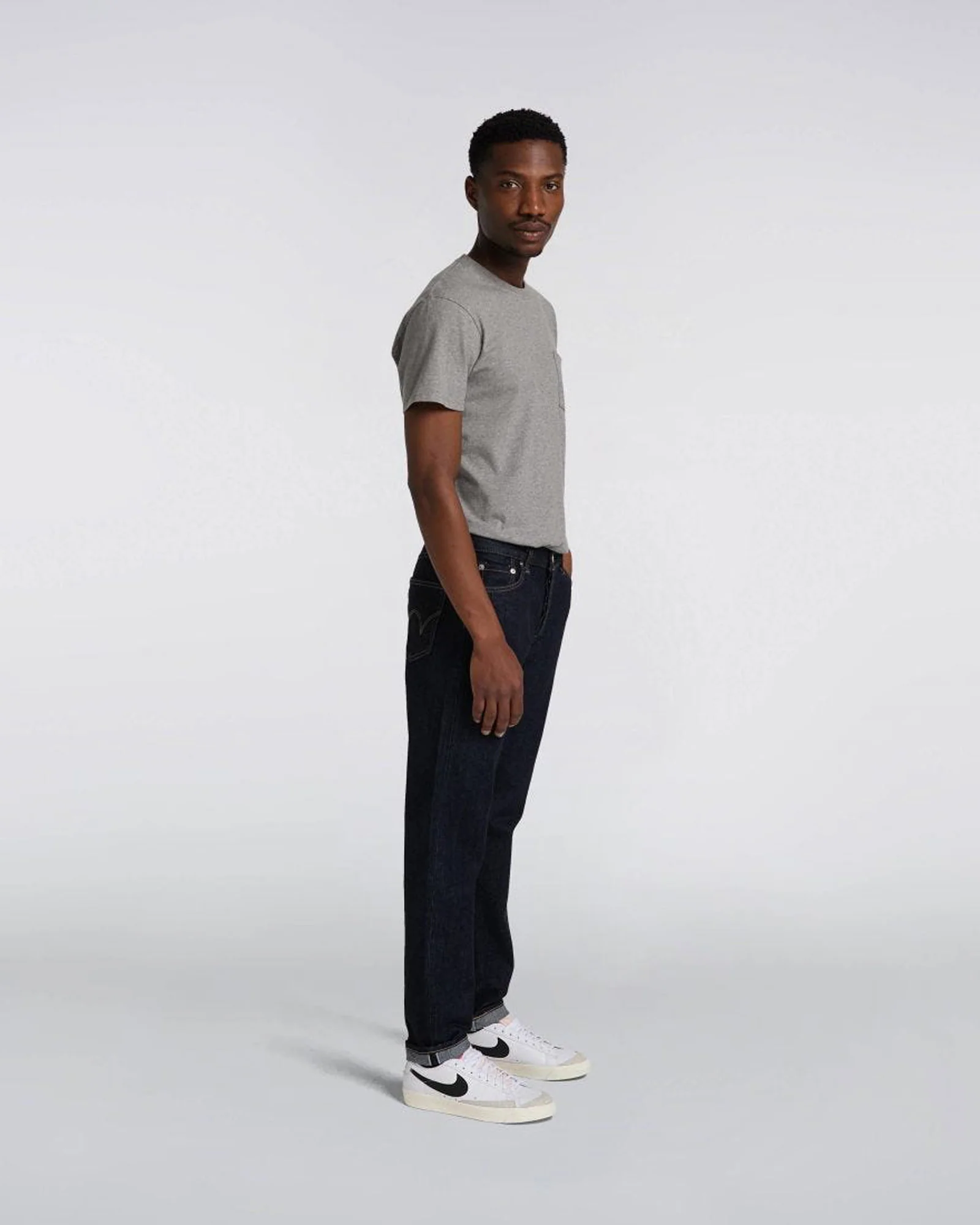 Edwin Made In Japan Regular Tapered Mens Jeans - 14oz Kurabo Recycled Red Selvage Denim / Blue Rinsed - Image 4