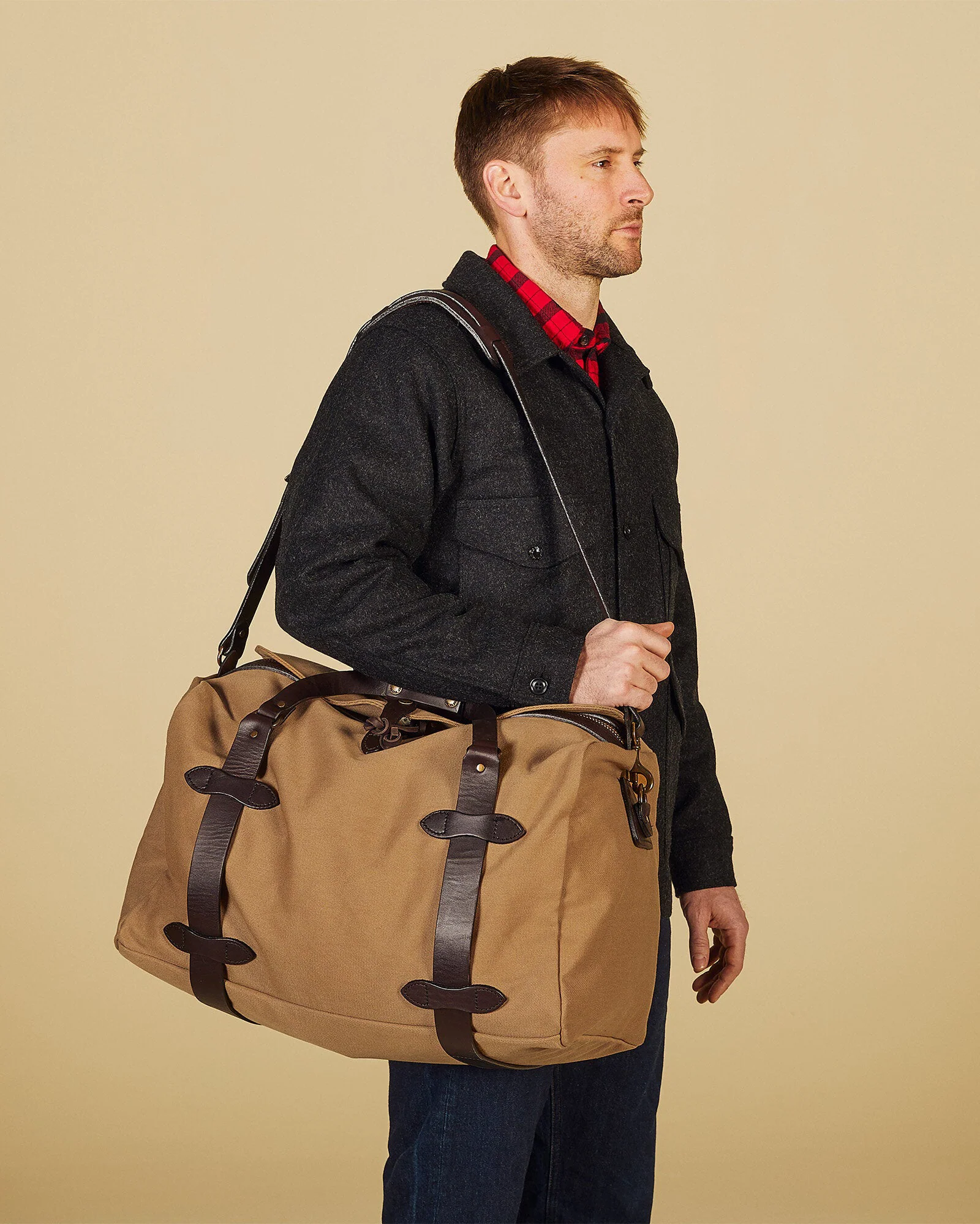 Filson Medium Rugged Twill Duffle Bag - Tan - Image 2