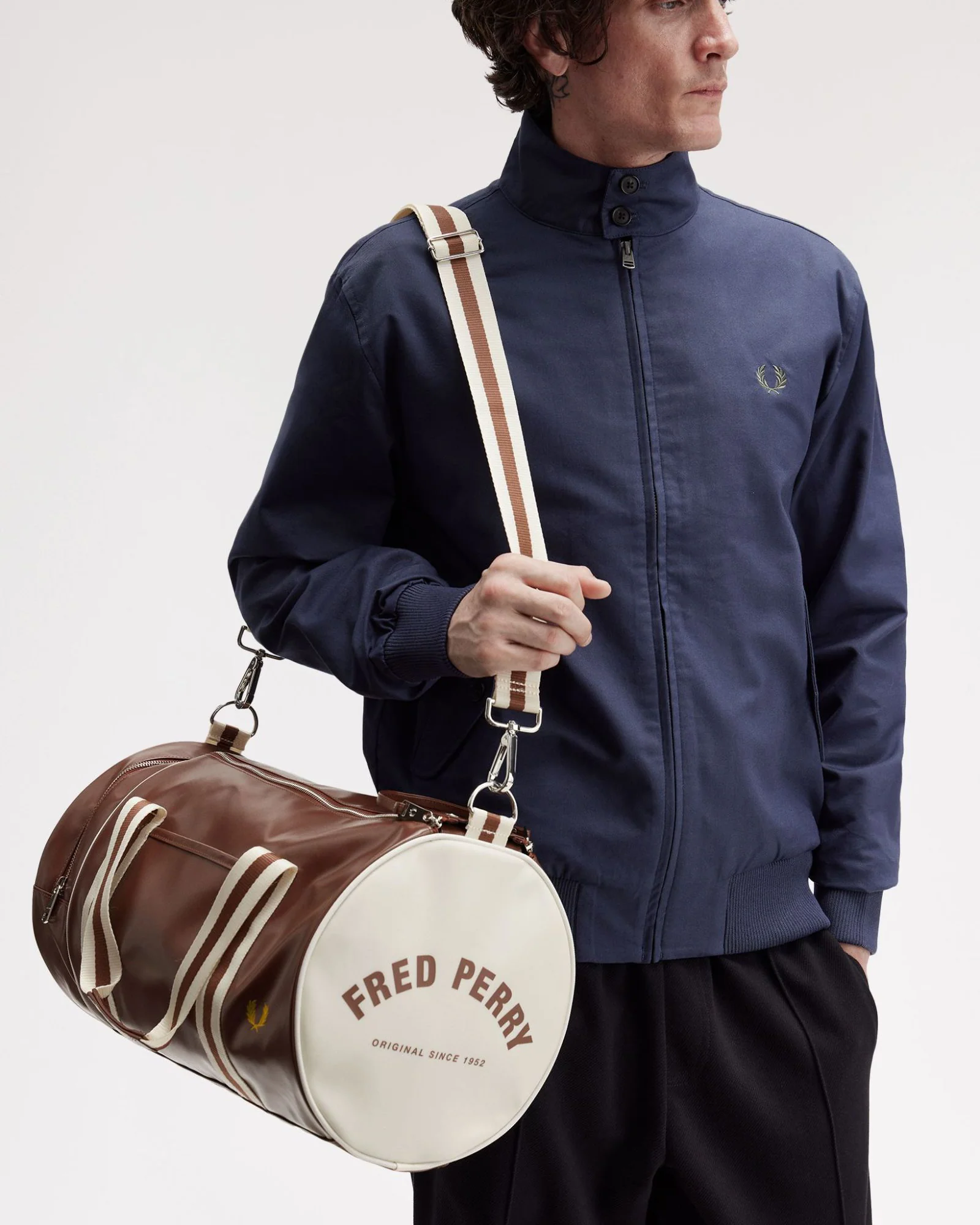 Fred Perry Classic Barrel Bag - Tan / Ecru - Image 3