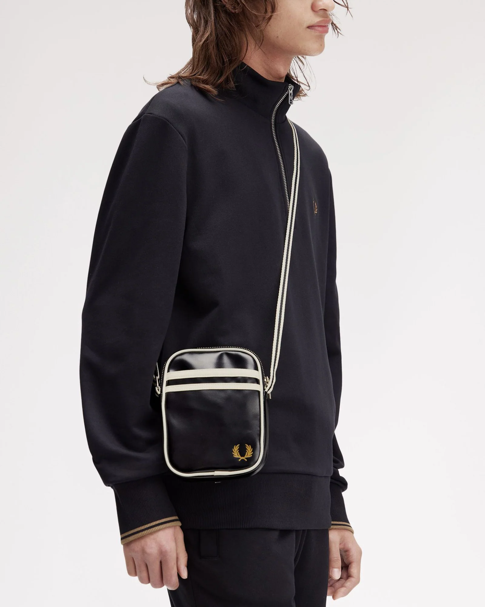 Fred Perry Classic Small Side Bag - Black / Ecru - Image 3