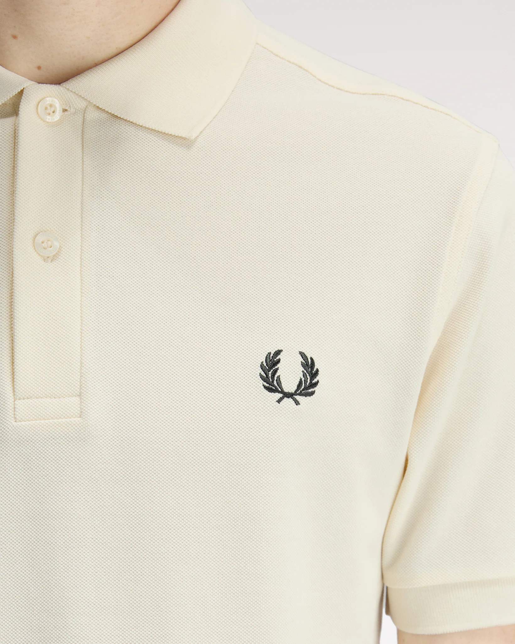 Fred Perry Plain Polo Shirt - Ecru / Grassroots - Image 7