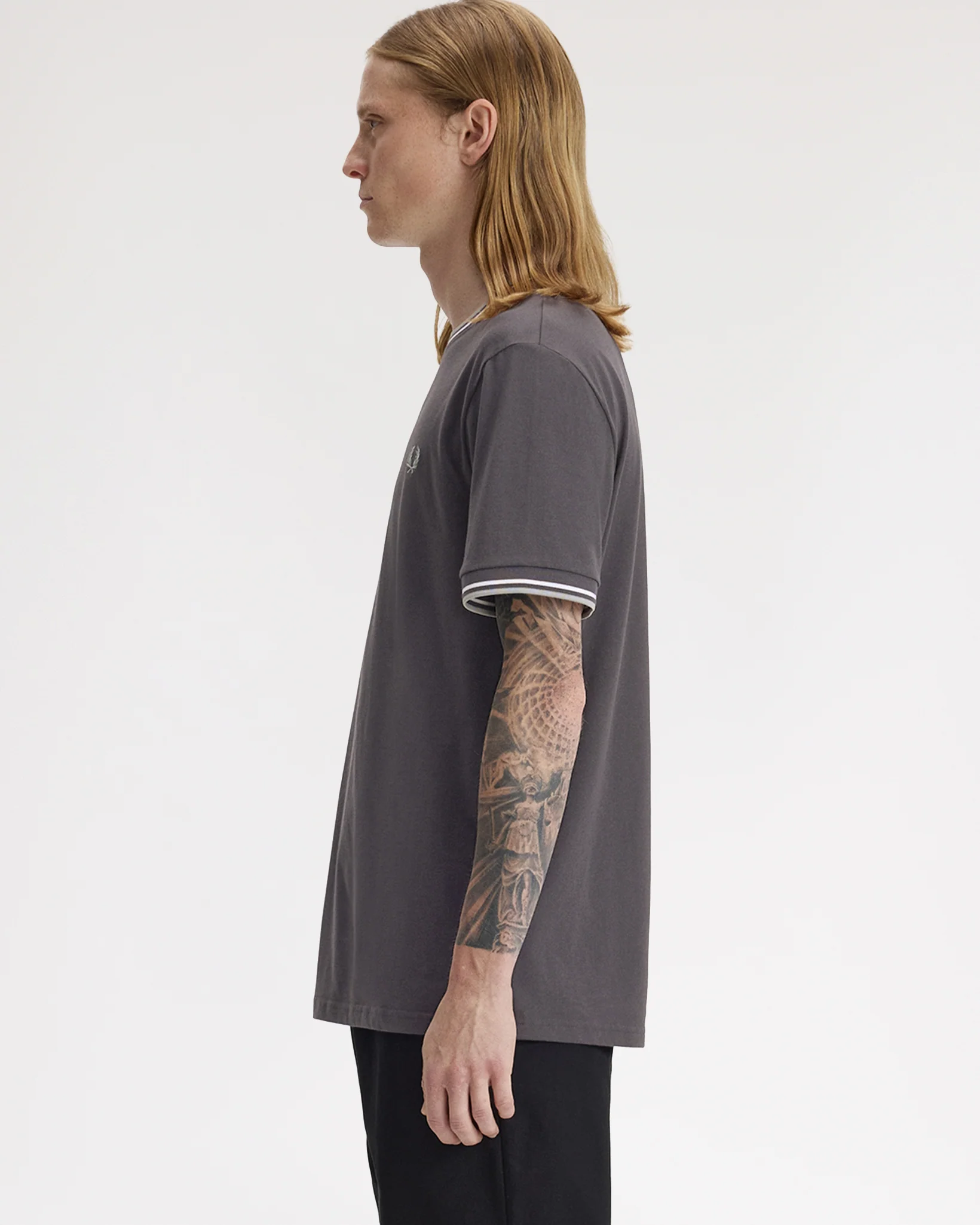 Fred Perry Twin Tipped T Shirt - Anchor Grey / Ecru / Seagrass - Image 3