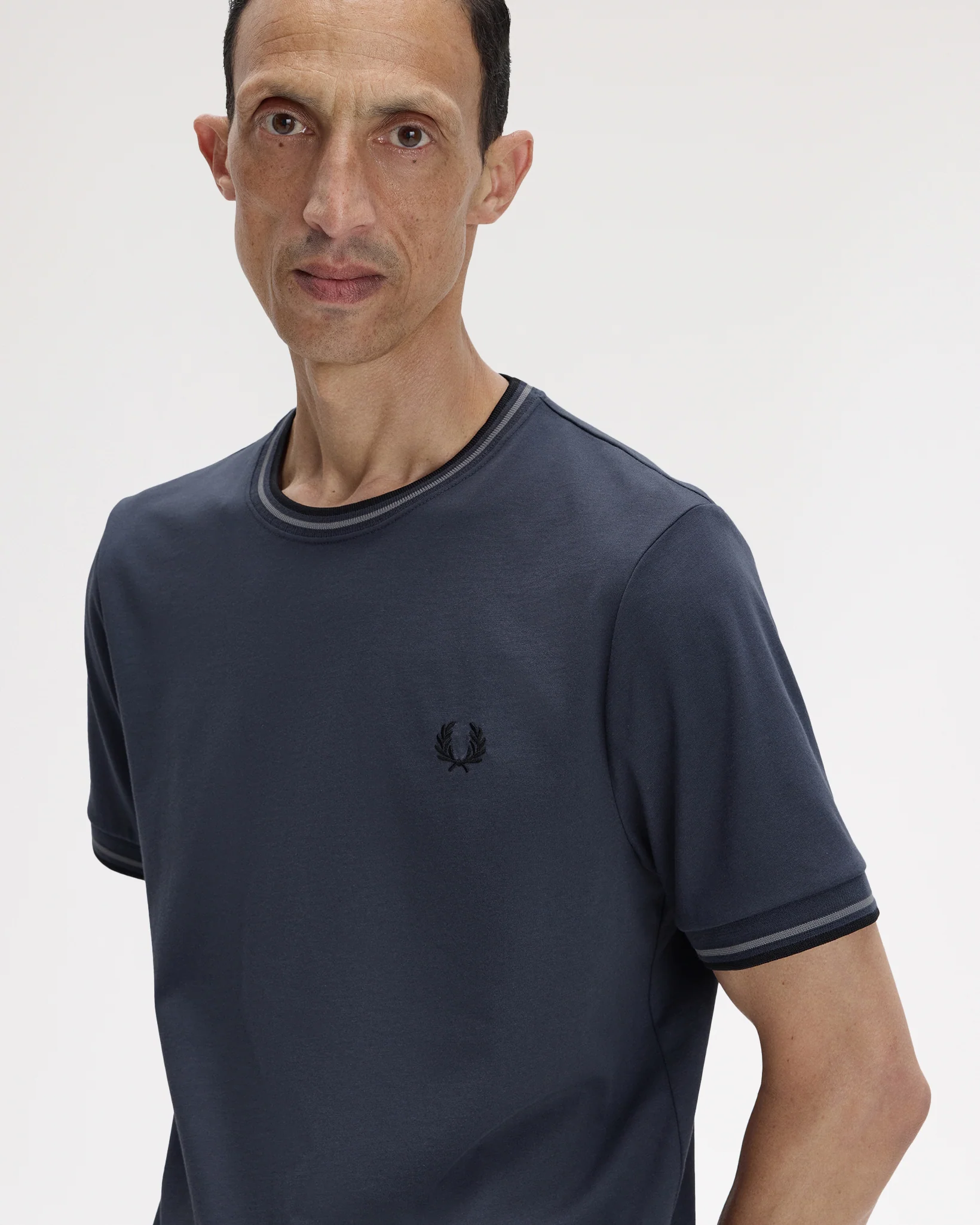 Fred Perry Twin Tipped T Shirt - Dark Airforce / Stockport Blue / Black - Image 4