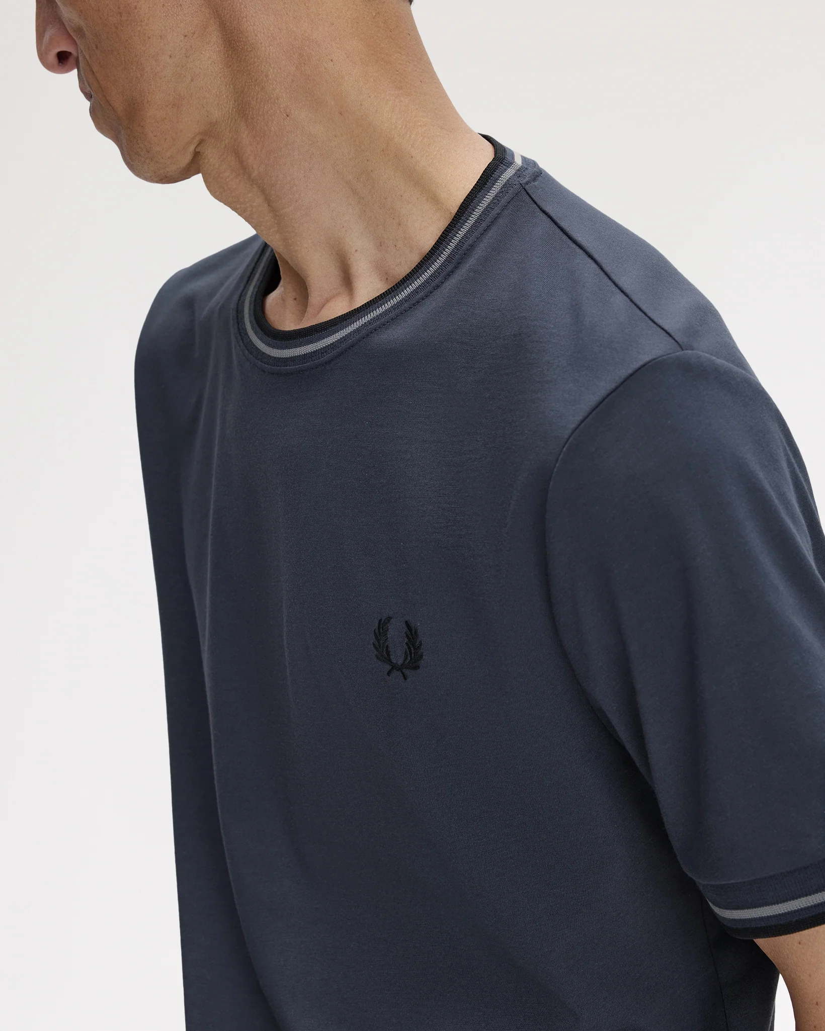 Fred Perry Twin Tipped T Shirt - Dark Airforce / Stockport Blue / Black - Image 5