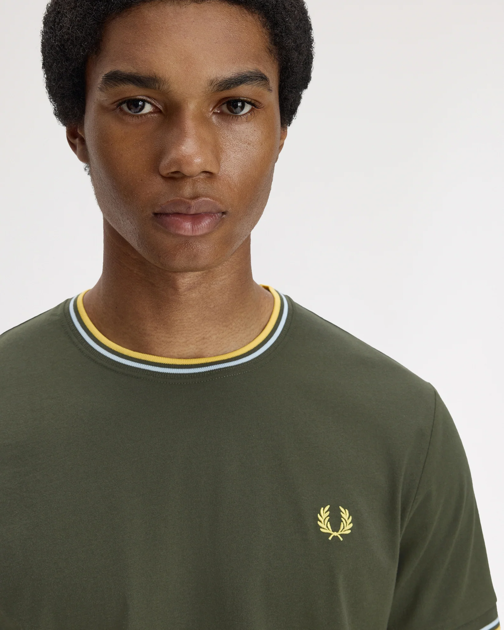 Fred Perry Twin Tipped T Shirt - Hunting Green / Light Ice / Lemon Barley - Image 5