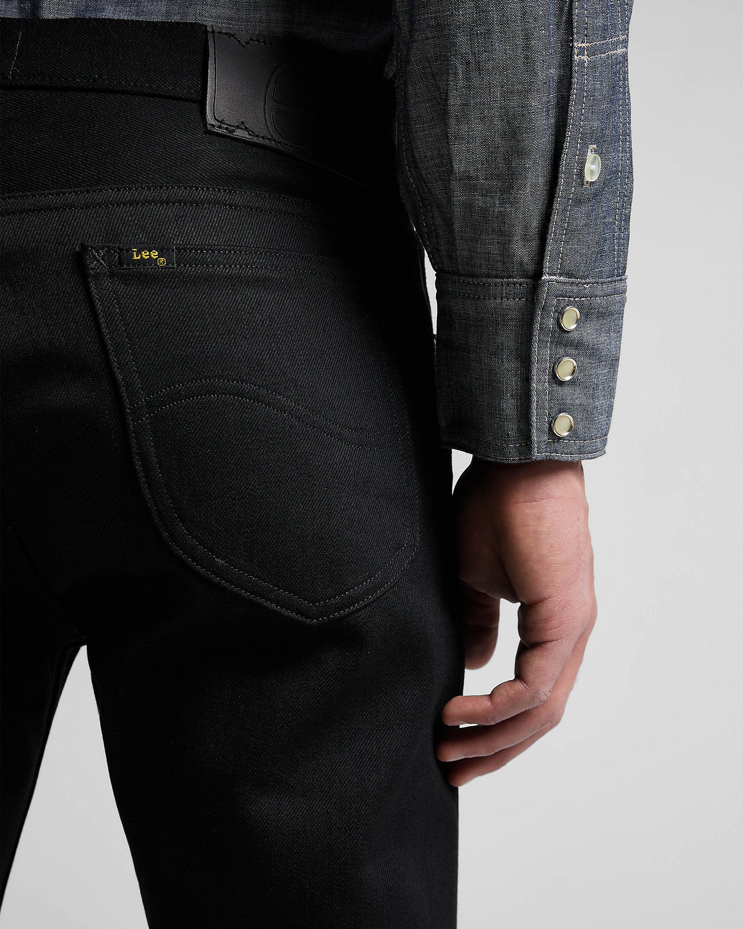 Lee 101 Rider Slim Fit Kaihara Recycled Cotton 14oz Selvedge Mens Jeans - Dry Black - Image 2