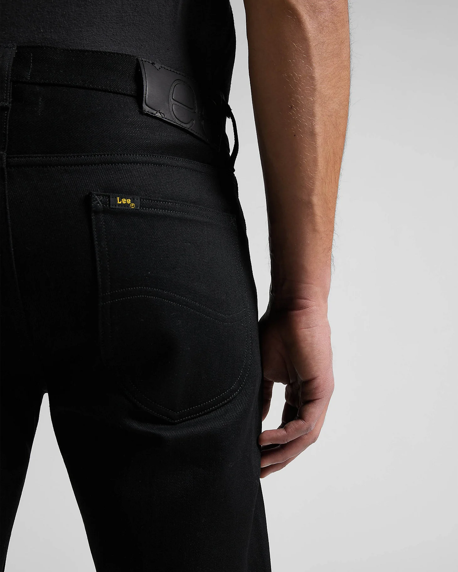 Lee 101 S Slim Fit Kaihara Recycled Cotton 14oz Selvedge Mens Jeans - Dry Black - Image 2