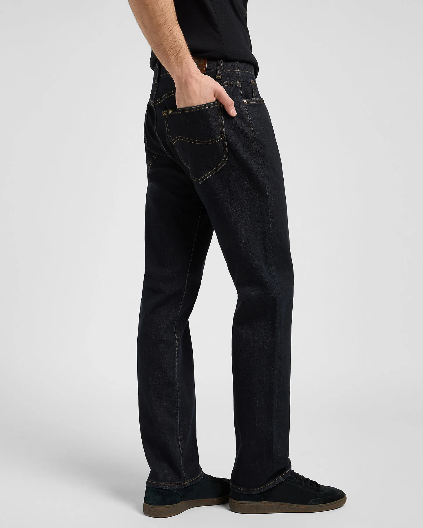 Lee Straight Fit Extreme Motion Mens Jeans - MVP New Rinse - Image 4