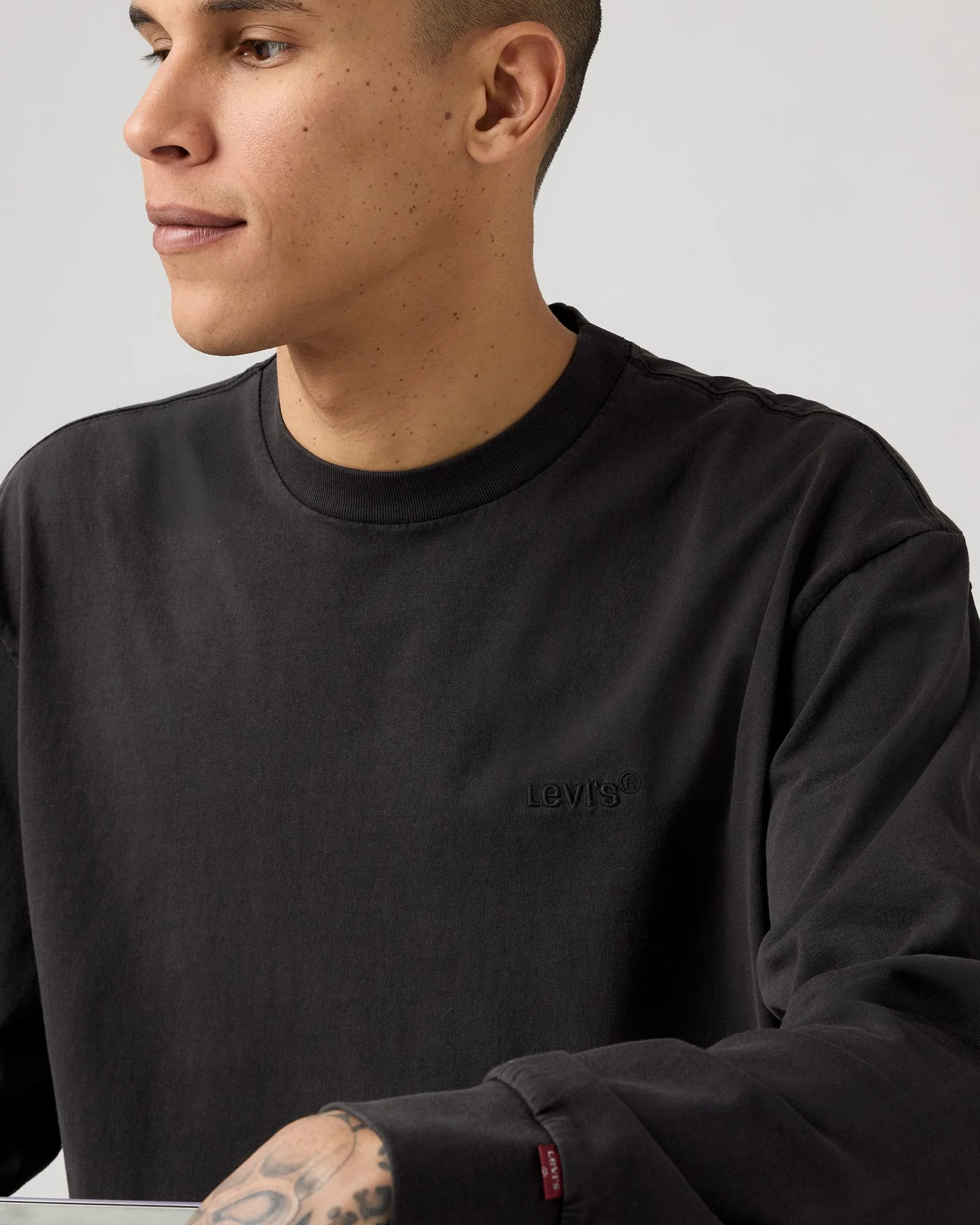 Levi's® L/S Authentic Tee - Mineral Black GD - Image 3