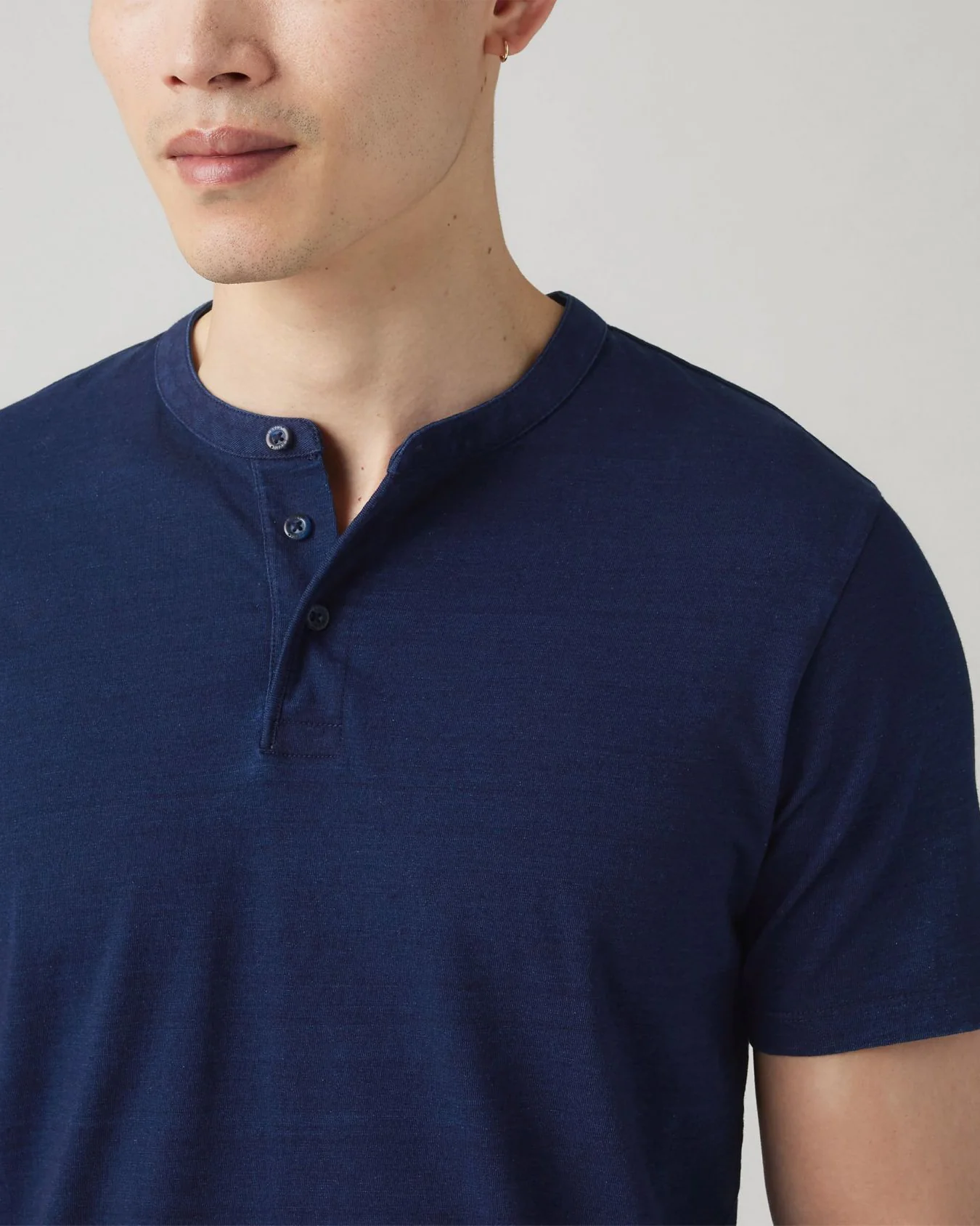 Levi's® S/S Housemark Henley - True Indigo Dark Indigo - Image 3