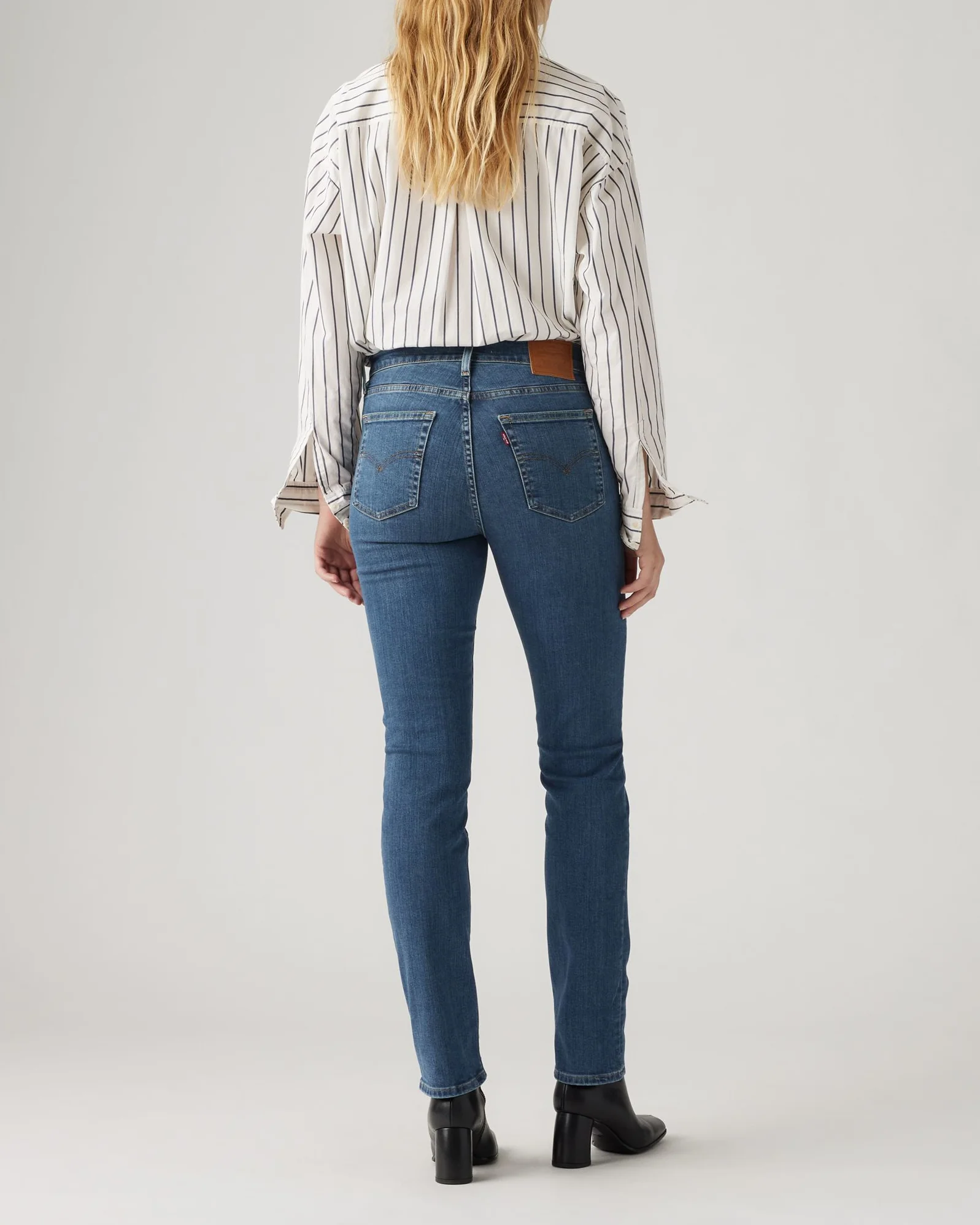 Levi'sĀ® Womens 724 High Rise Straight Leg Jeans - Blue Wave Dark - Image 6