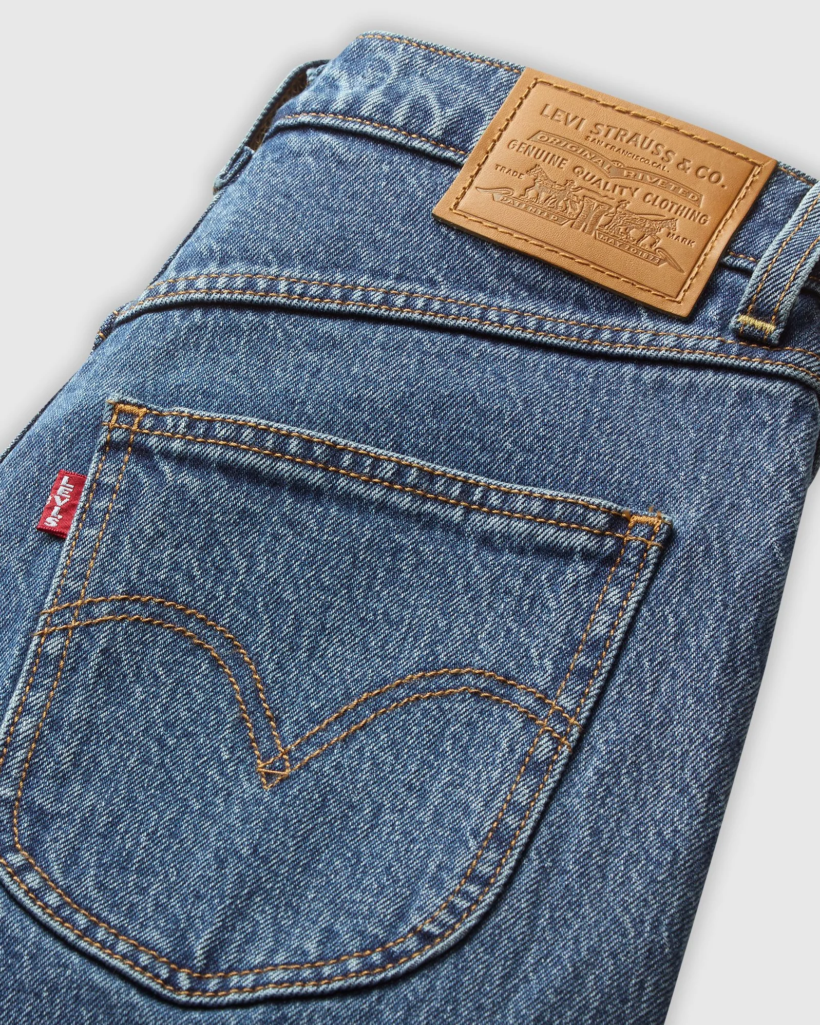 Levi's® Womens Ribcage Western Yoke Jeans - Valley View Stone - Image 2