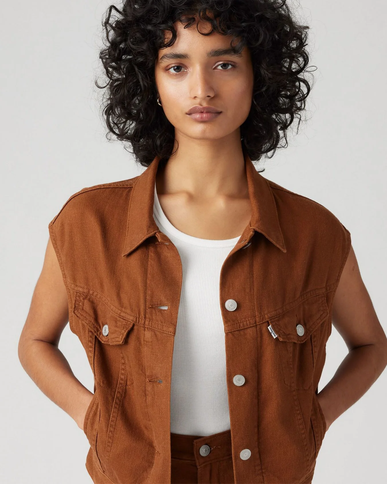 Levi's® Womens Shrunken 90's Vest - Sorrel Horse - Image 2