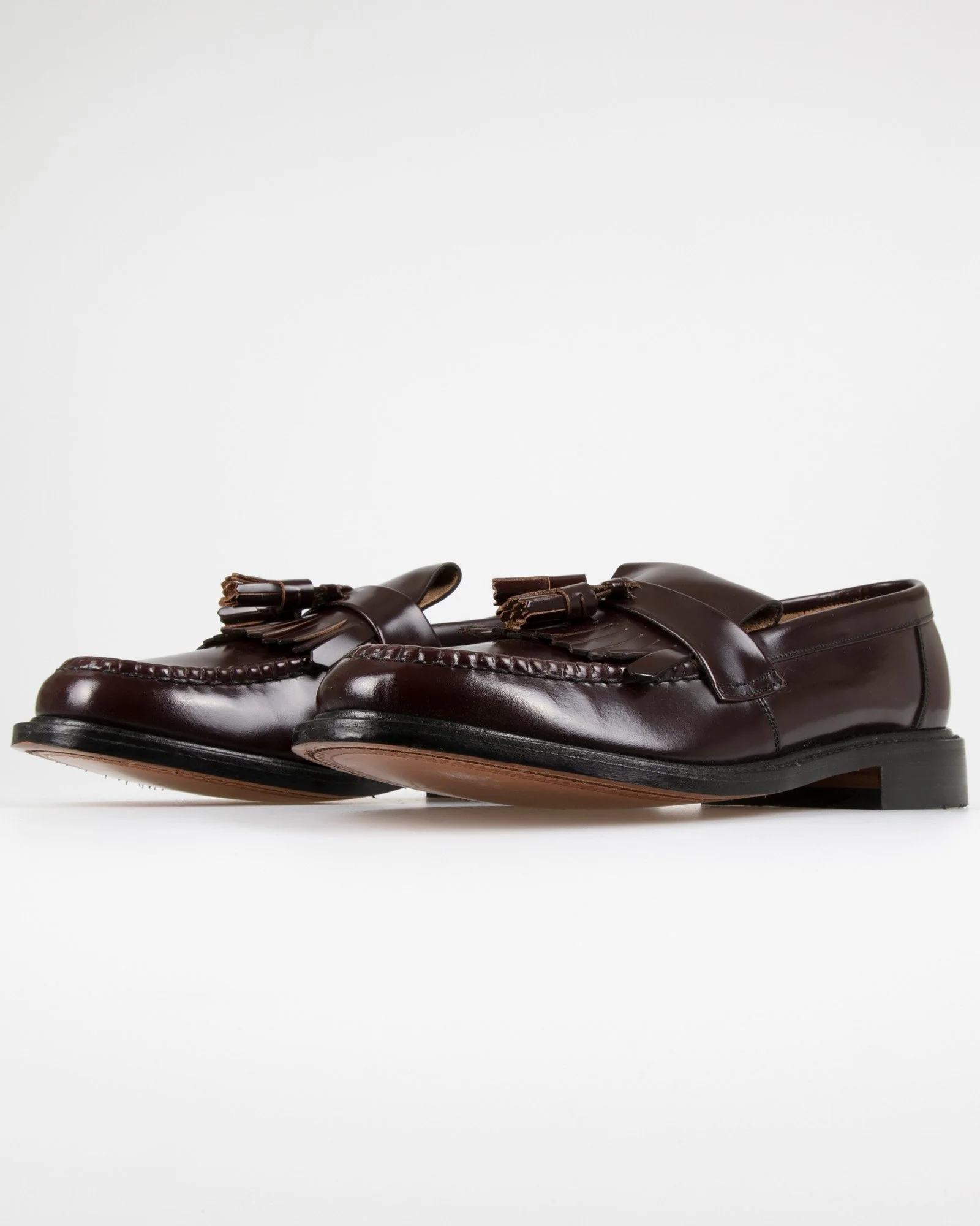 Loake Professional Brighton Polished Tassel Loafer - Oxblood - Image 2