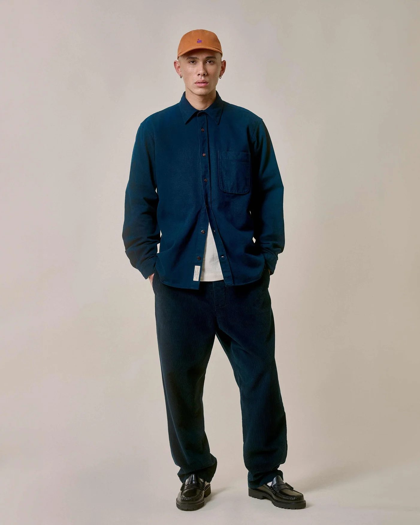 Merz b. Schwanen Good Basics SHIRT01T Relaxed Fit Sturdy Cotton Twill Shirt - Night Blue - Image 3