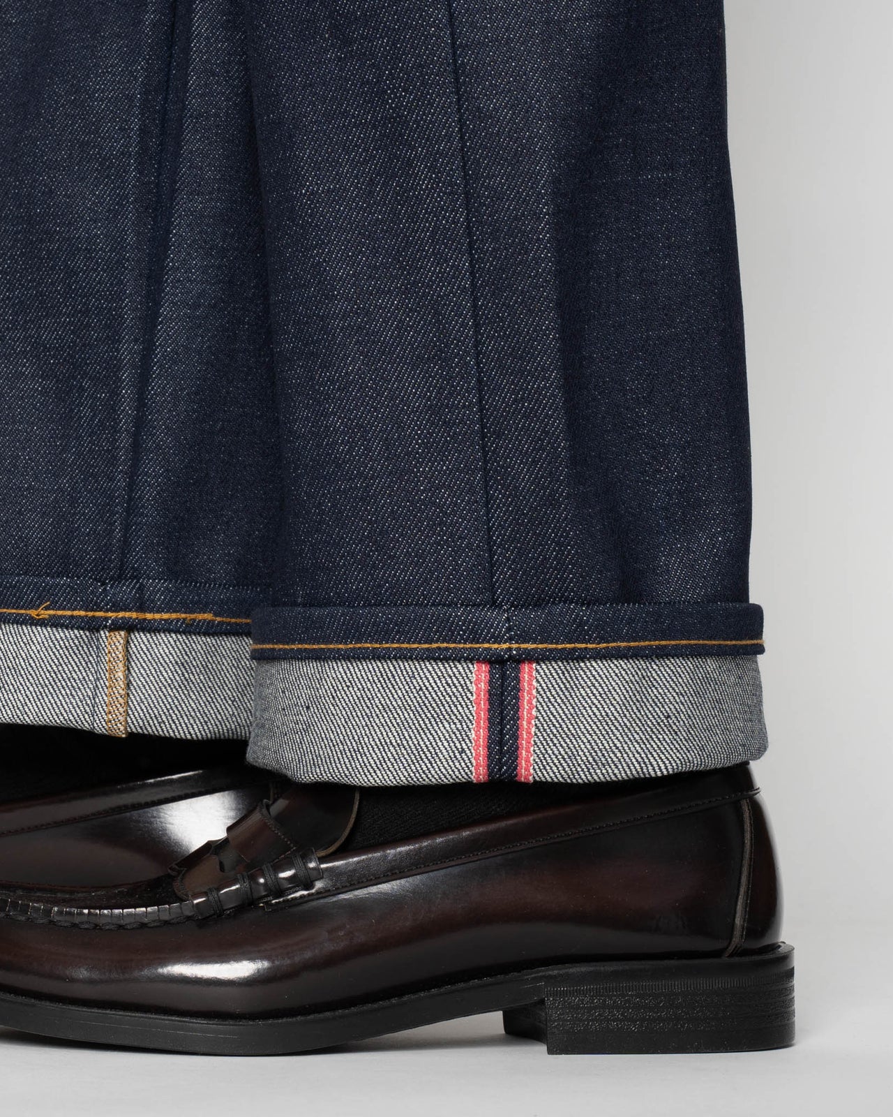 Naked & Famous Denim Strong Guy Relaxed Straight Mens Jeans - Elephant 14 / Dirty Elephant - Image 7