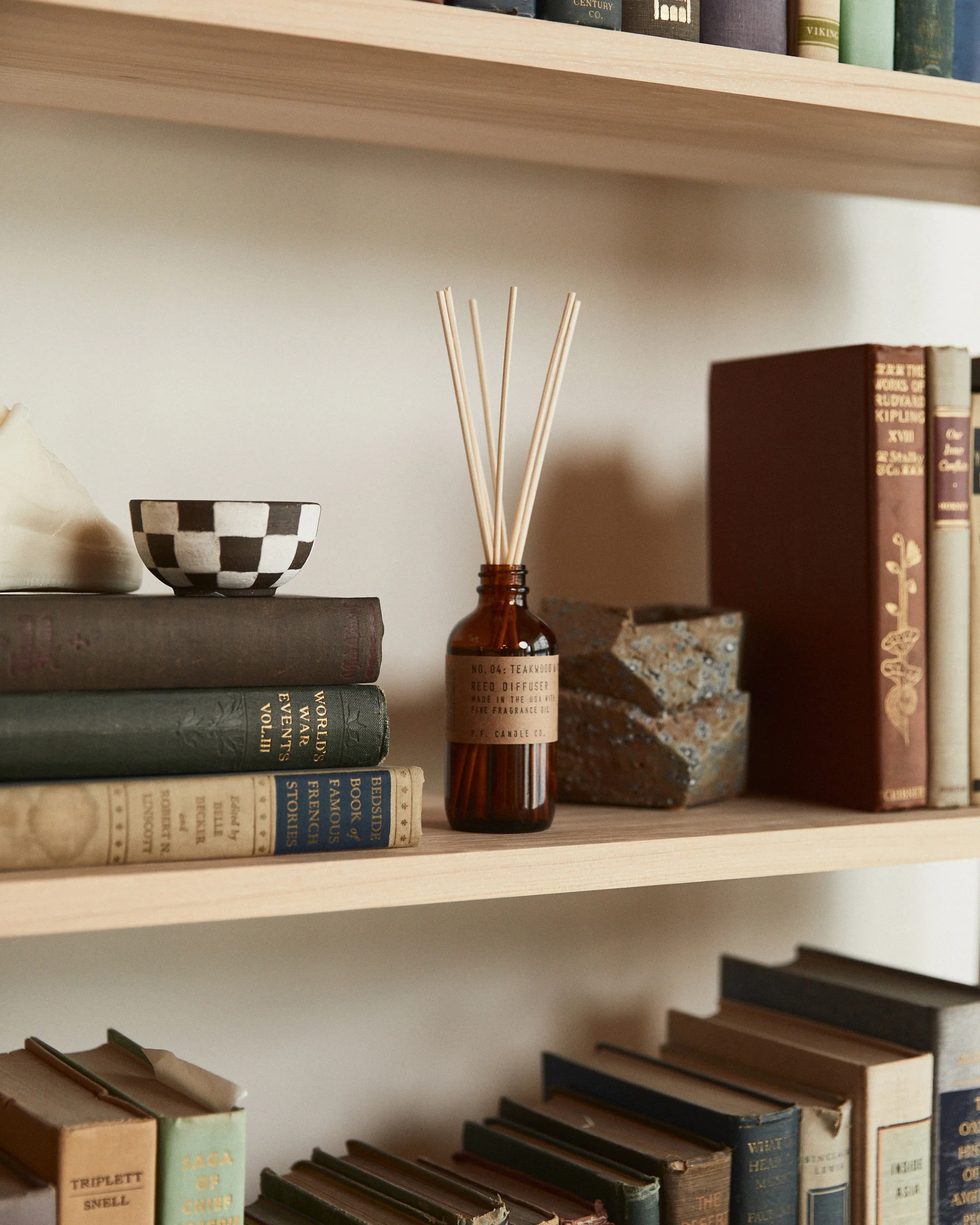 P.F. Candle Co. Reed Diffuser - Teakwood & Tobacco - Image 3