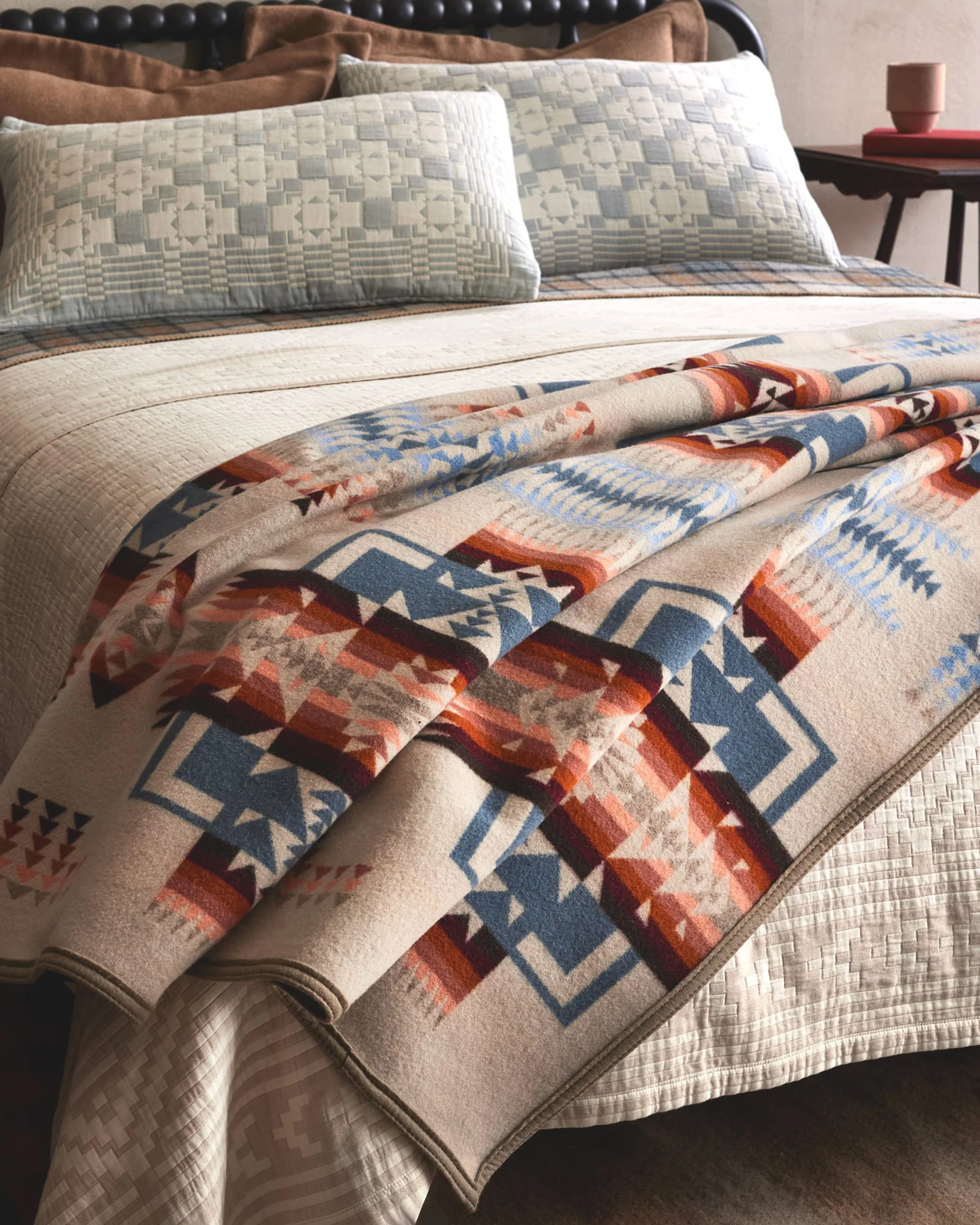 Pendleton Chief Joseph Jacquard Robe Blanket - Rosewood - Image 6
