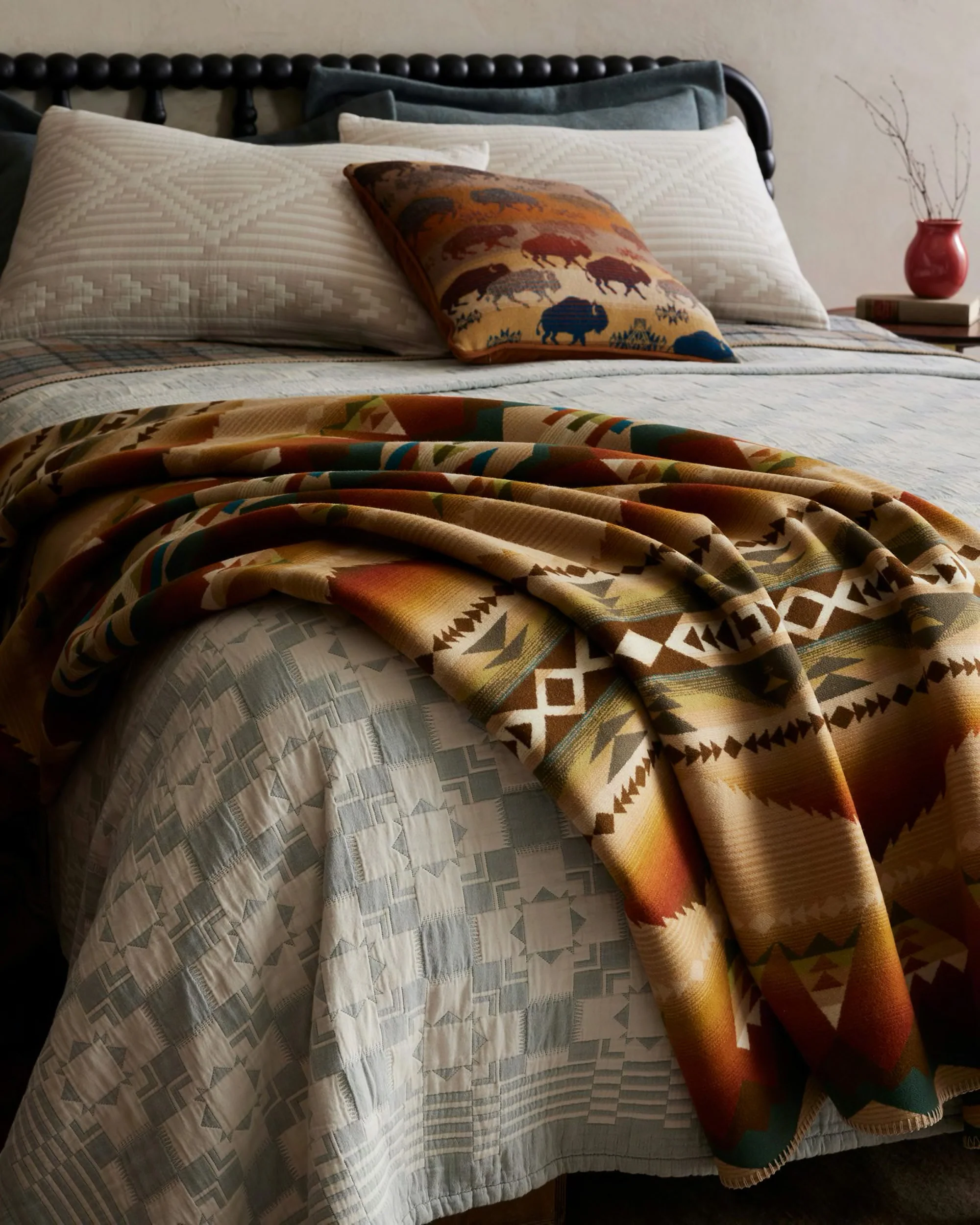 Pendleton Jacquard Unnapped Robe Wool Blanket - Solstice Canyon - Image 6