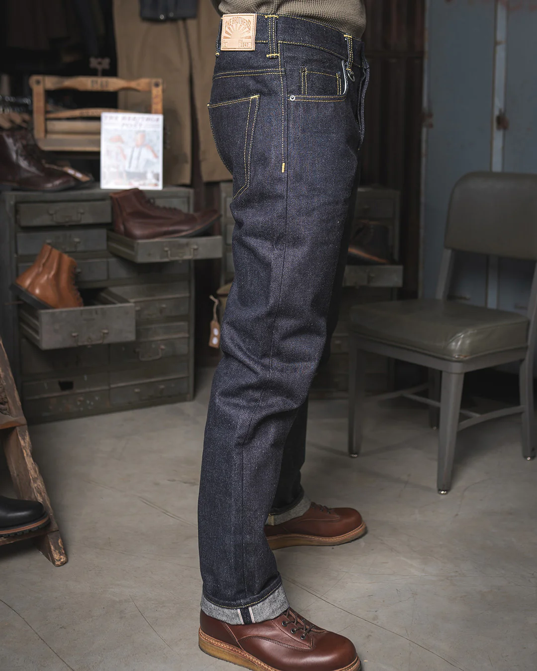 Pike Brothers 1947 Roamer Pant Relaxed Tapered Mens Jeans - 21oz Selvedge Indigo - Image 4