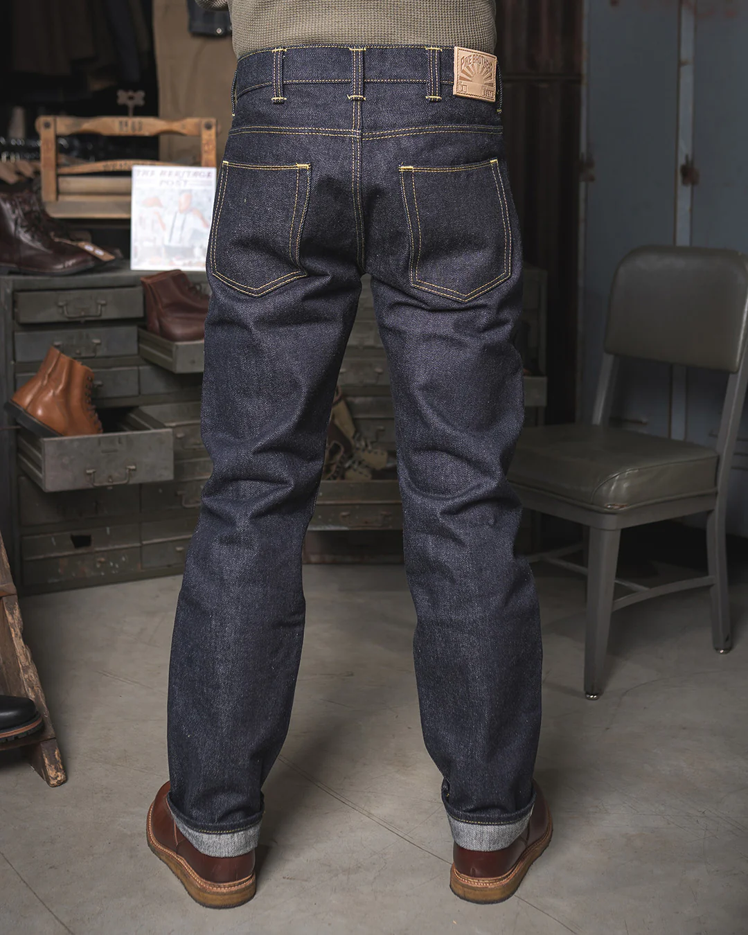 Pike Brothers 1947 Roamer Pant Relaxed Tapered Mens Jeans - 21oz Selvedge Indigo - Image 5