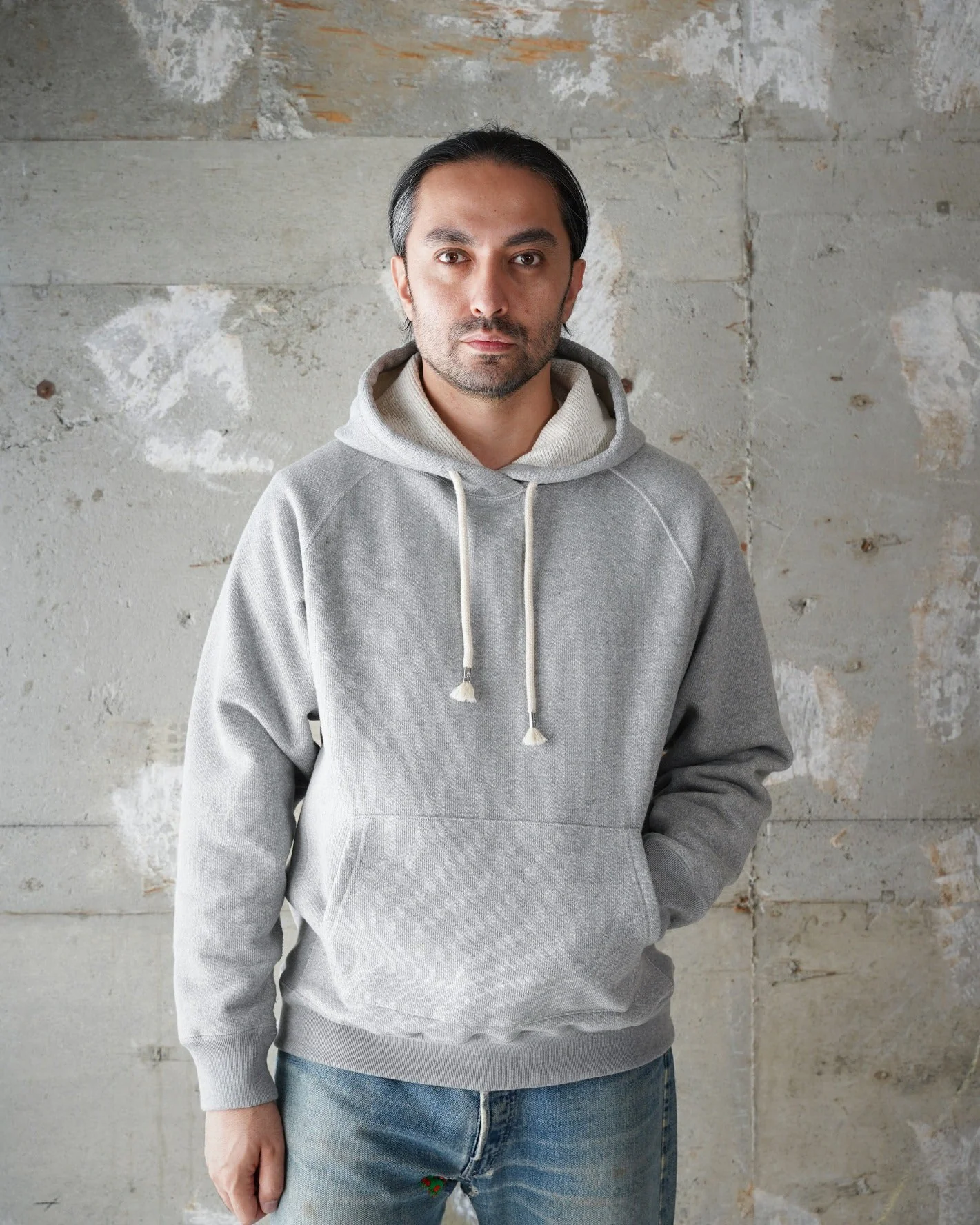 Wonder Looper 876gsm Double Heavyweight French Terry Pullover Hoodie - Heather Grey - Image 4