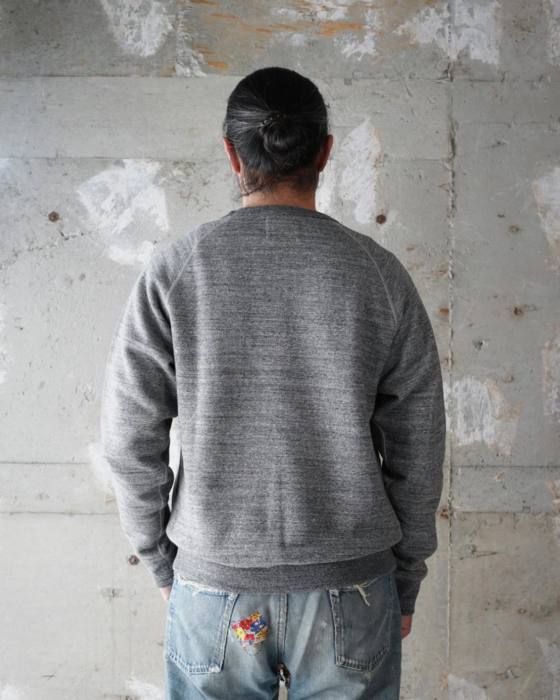Wonder Looper Fleeced Foxfibre® Pullover Crew Neck - Charcoal - Image 6
