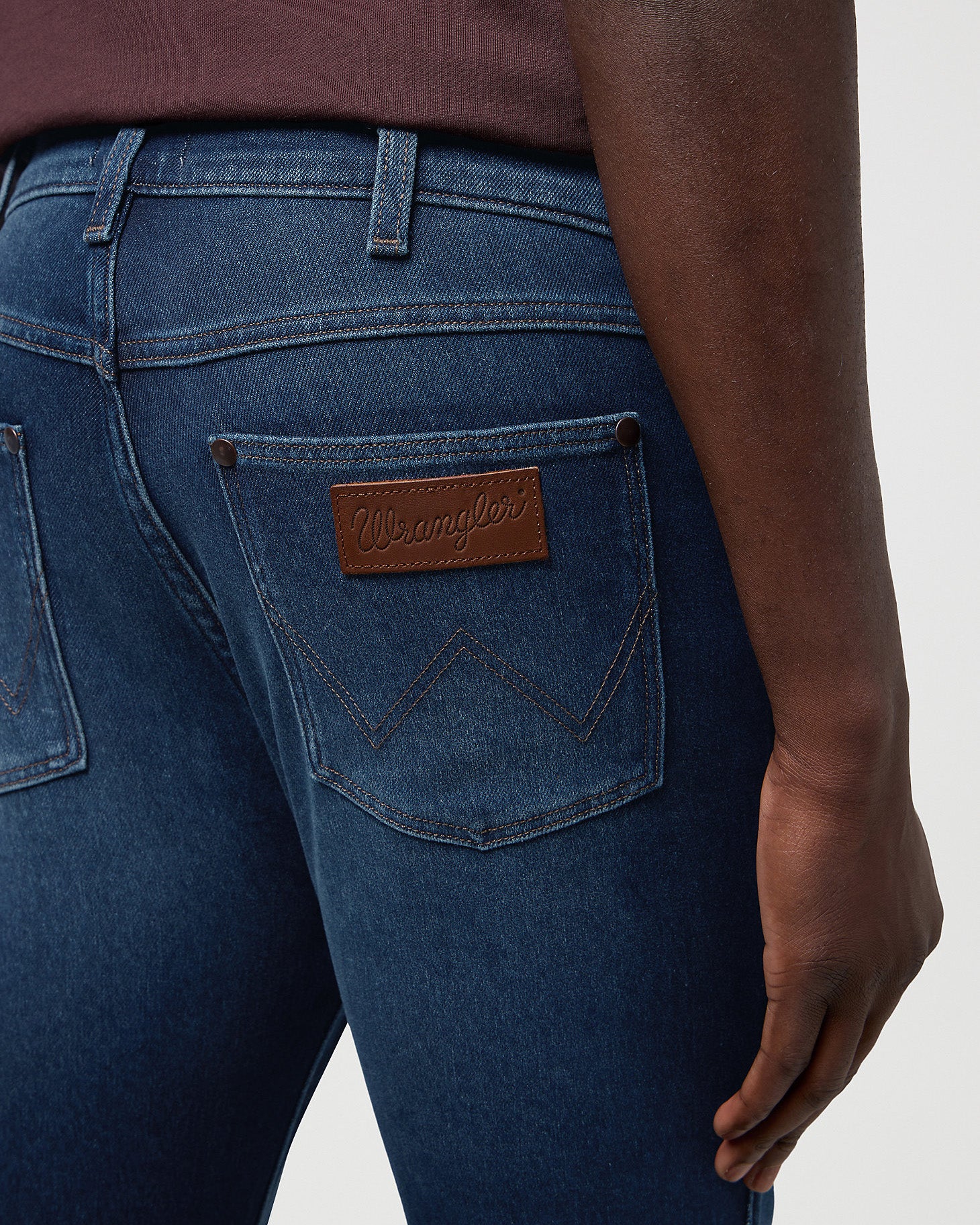 Wrangler Larston 'Epic Soft' Slim Tapered Mens Jeans - Fog - Image 2