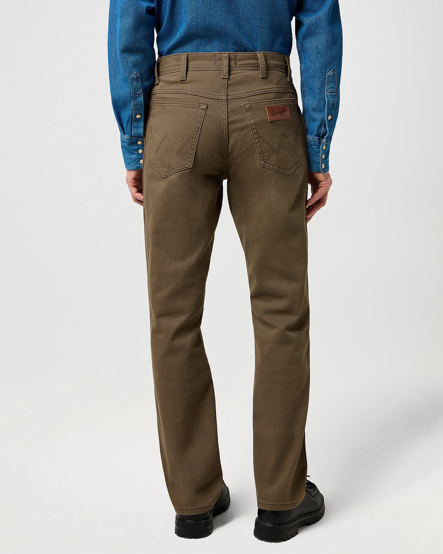 Wrangler Texas Stretch Authentic Straight Cotton Twill Trousers - Tarmac - Image 3