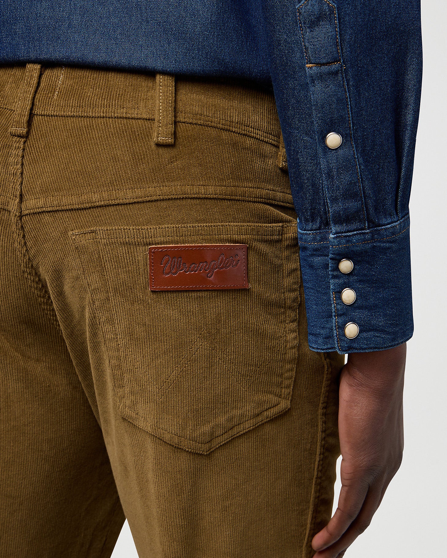 Wrangler Texas Stretch Authentic Straight Mens Cords - Kangaroo - Image 2
